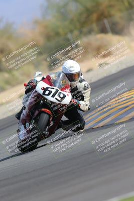 media/Nov-05-2022-SoCal Trackdays (Sat) [[f8d9b725ab]]/Turn 2 (1120am)/